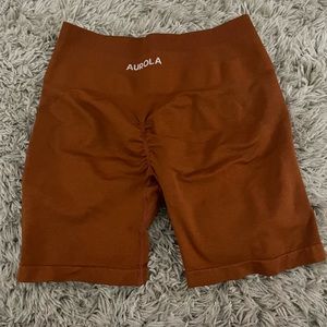Aurola Shorts